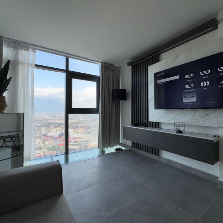 Depa Regina - Departamento cerca de Sultanes y UANL - Two-Bedroom Apartment with City View - 1