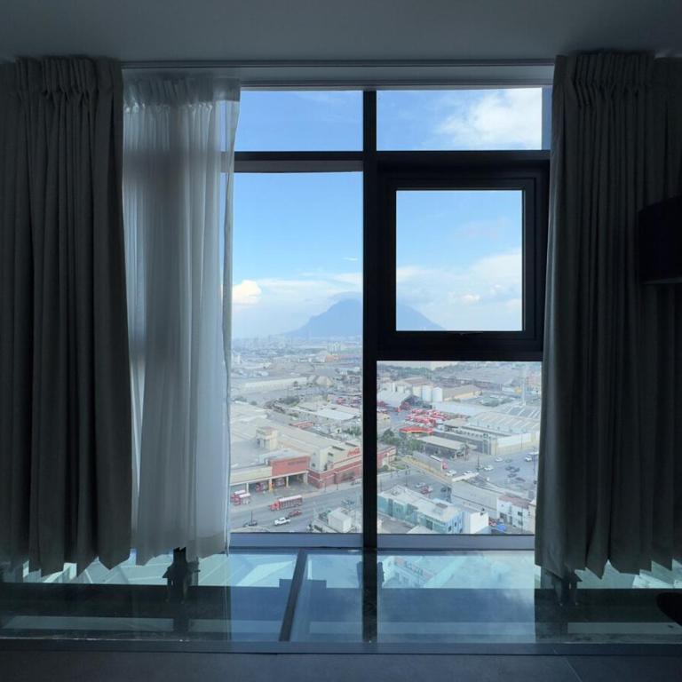 Depa Regina - Departamento cerca de Sultanes y UANL - Two-Bedroom Apartment with City View - 3