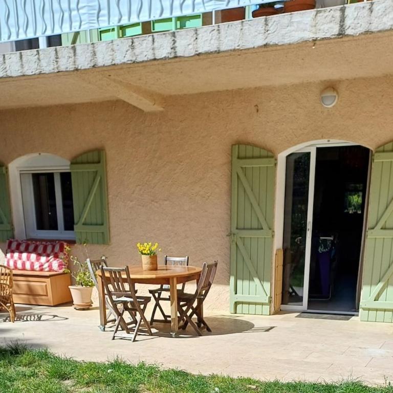 Appartement en rez de jardin 4 personnes - Appartement 2 Chambres - 1