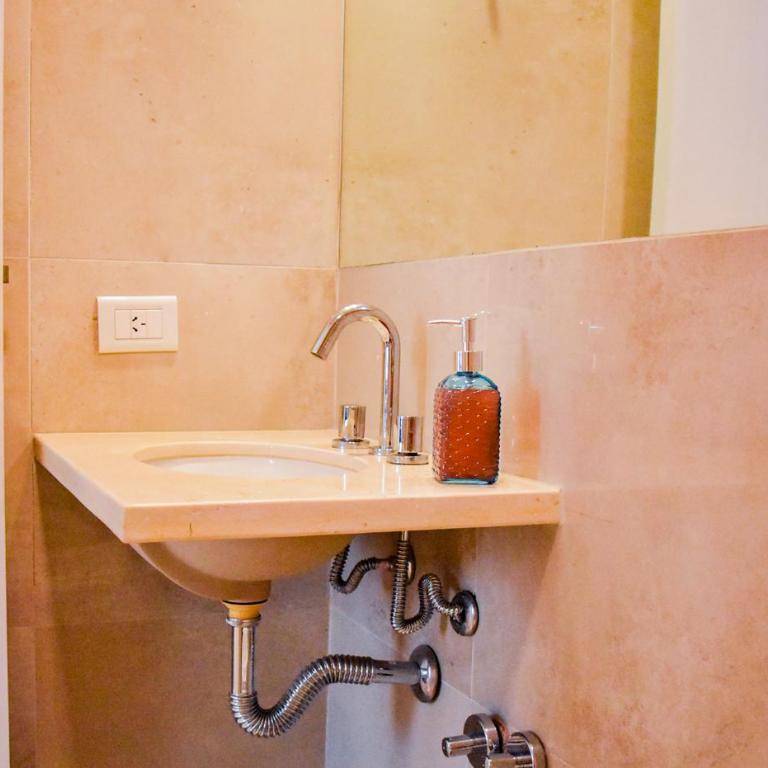 Depto moderno - vista al río - Piscina! - Apartamento de 1 dormitorio - 2