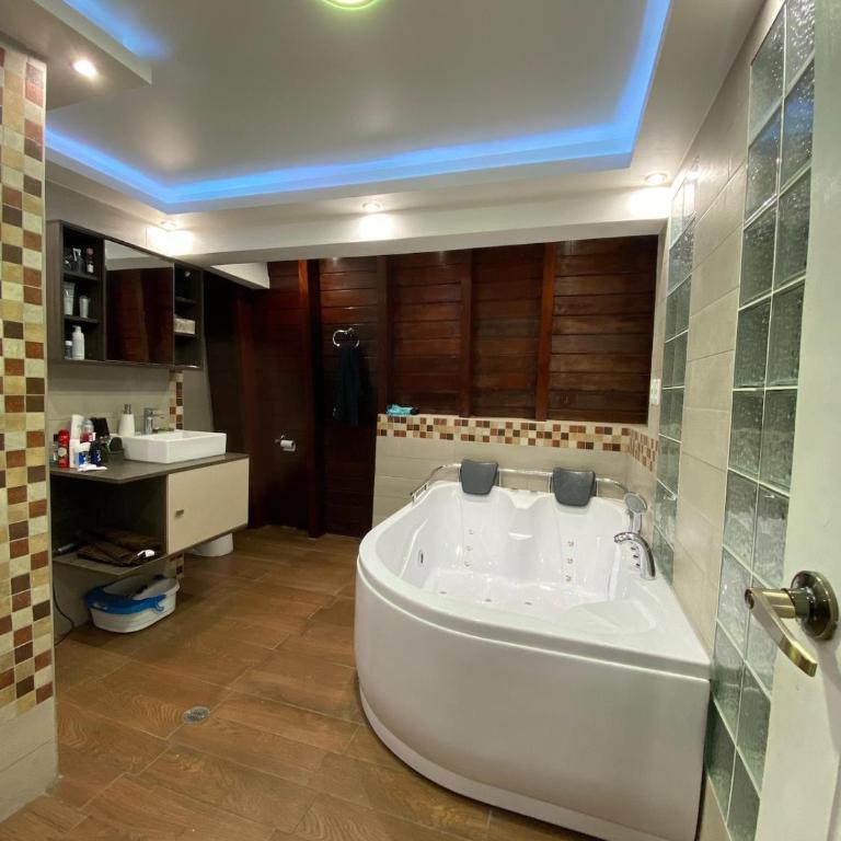 Casa familiar en centro de Quito - Casa de 3 dormitorios - 37