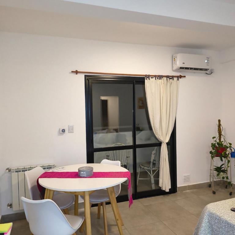 Hermoso Monoambiente - Apartamento de 1 dormitorio - 3