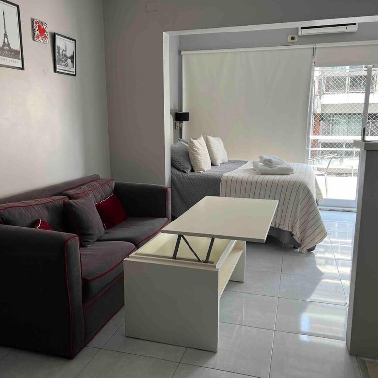 Excelente Estudio en Recoleta - Apartamento de 1 dormitorio - 1