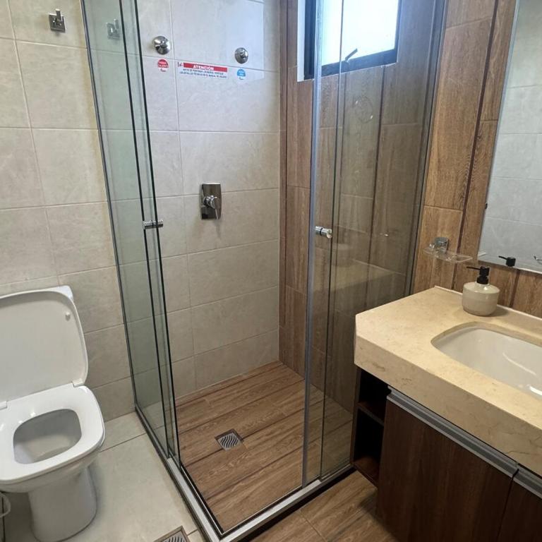 Beautiful Family Apartment with Pool WiFi Central Team - Two-Bedroom Apartment with Balcony - 10