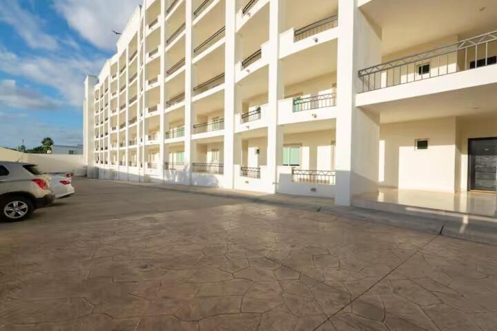 Condo Paraiso - Luxurious new condo 300mt from the beach - Apartamento de 2 dormitorios - 13