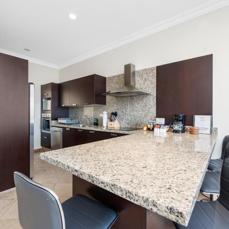 Condo Paraiso - Luxurious new condo 300mt from the beach - Apartamento de 2 dormitorios - 36