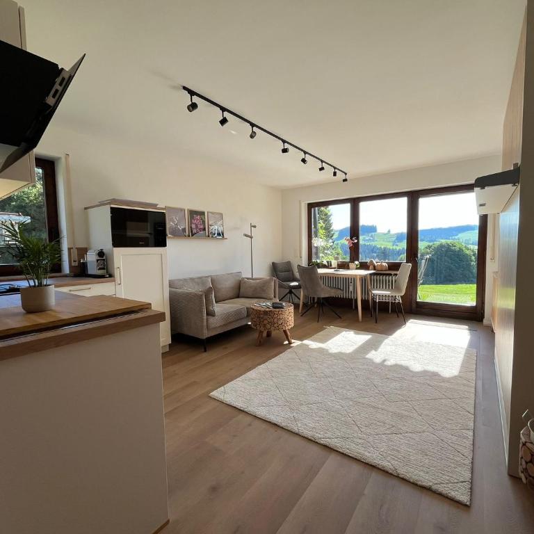 Neu - Ferienwohnung Allgäuparadies - Traumhafte Aussichten mitten in der Natur des Westallgäus - Apartment mit 1 Schlafzimmer und Terrasse - 5