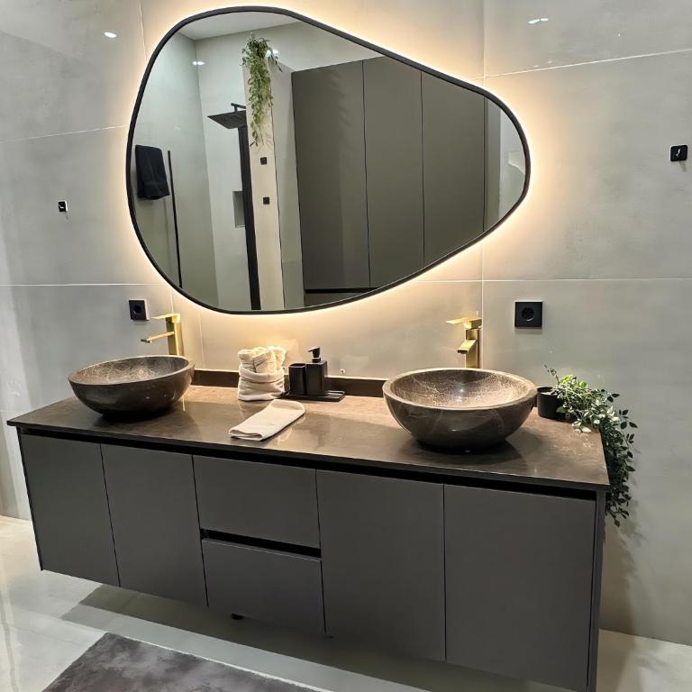 Design-Villa mit beheiztem Pool & stimmungsvoller Beleuchtung - Villa mit 2 Schlafzimmern - 12
