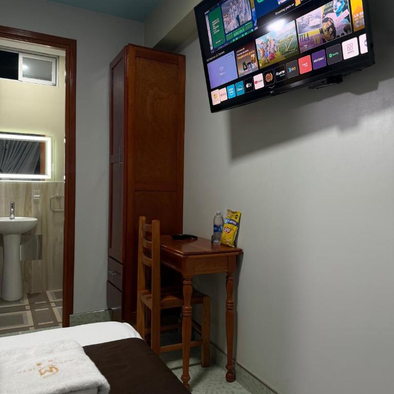 Hostal Cieza - Habitación Deluxe - 6