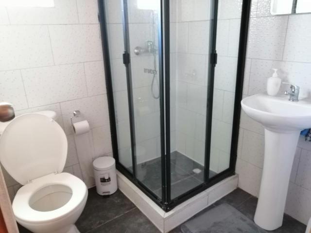 Departamentos Schilling - Two-Bedroom Apartment - 9