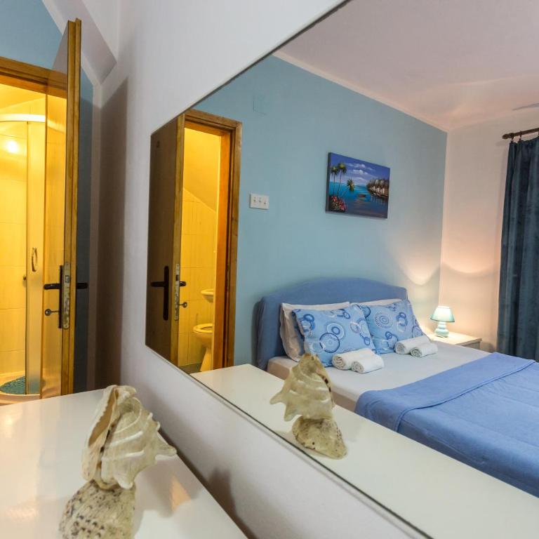 Adriana Apartments - Two-Bedroom Apartment - 5