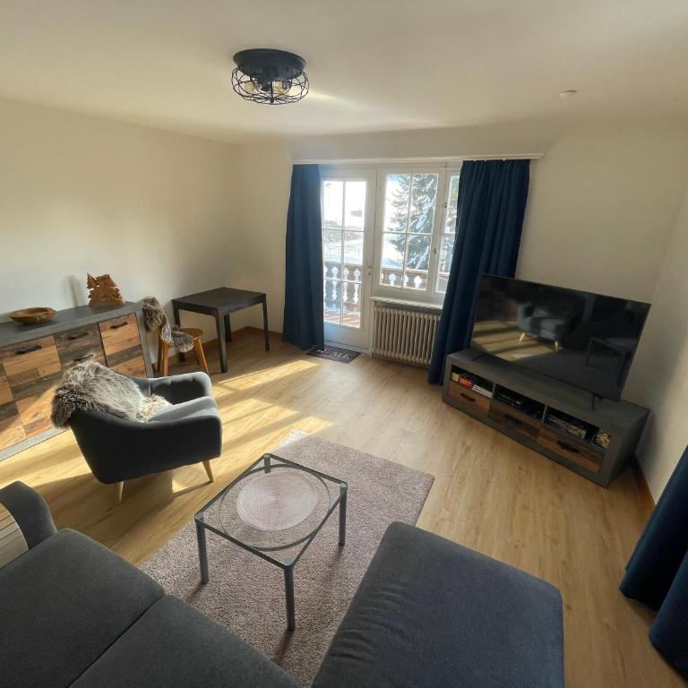 Haus Albertihof: 3-Zimmer-Wohnung an Top-Lage in Davos-Platz - Apartment mit 3 Schlafzimmern - 1