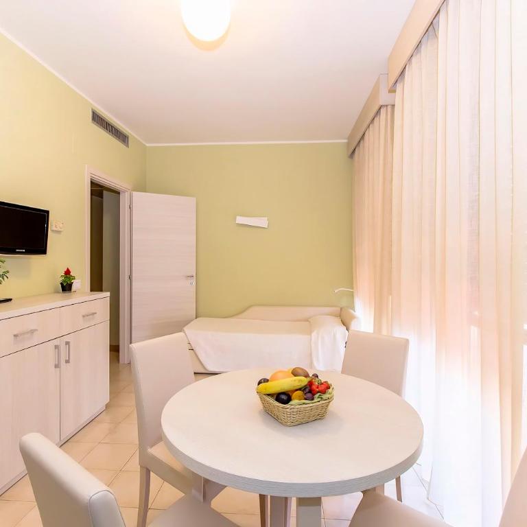 Hotel Residence Ulivi E Palme - Suite Superior con 2 Camere da Letto - 5