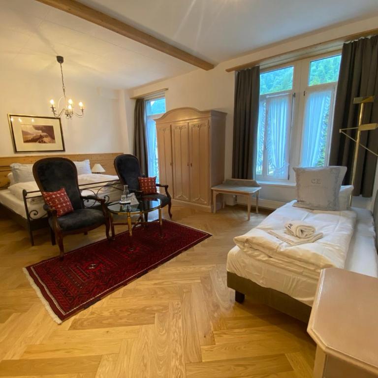 Carlton-Europe Vintage Adults Hotel - Habitación Triple Superior - 7