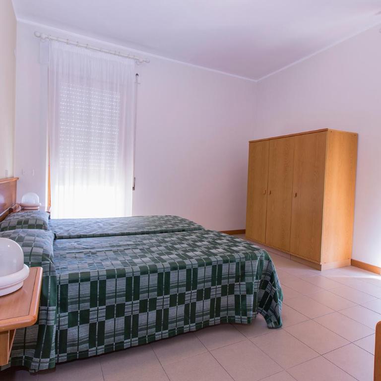 Hotel Residence Ulivi E Palme - Suite con 2 Camere da Letto - 4