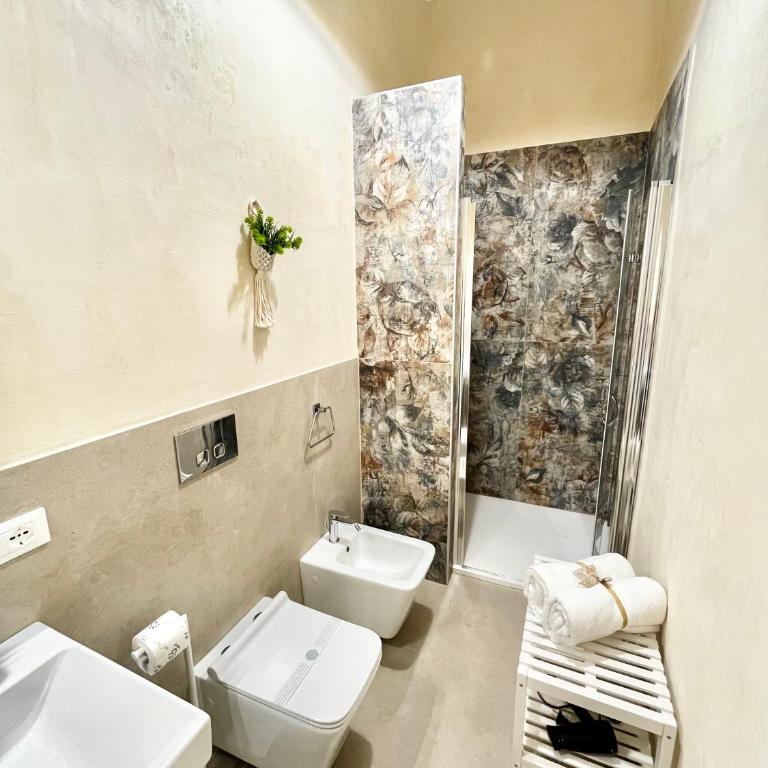 a casa rà Palumma Rooms - Camera Matrimoniale con Bagno Privato - 4
