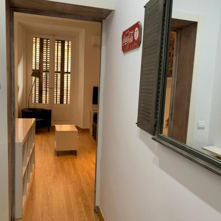 Aparta-Estudio en Plaza Mayor - Studio with Sofa Bed - 10