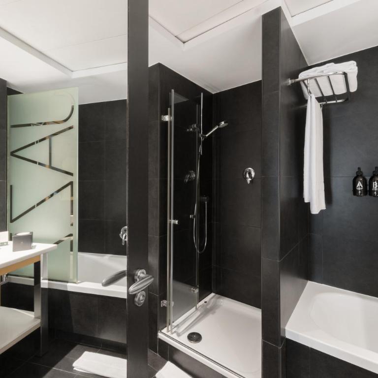 Hotel Jazz - Deluxe Family Room - 5
