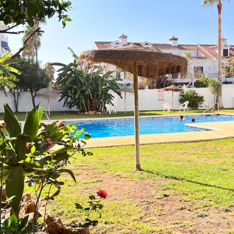 Magnífico Ático 4 hab frente a la playa con piscinas parking incluido por keywise - Apartamento con vistas al mar - 42
