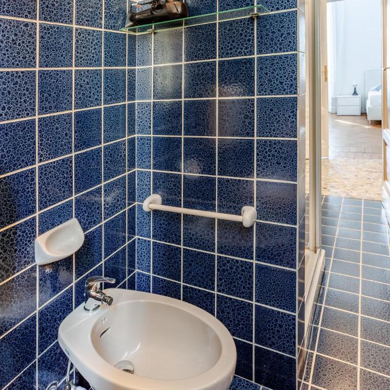 Lux Home - 600 meters from Duomo - Appartamento Deluxe con 4 Camere da Letto - 33