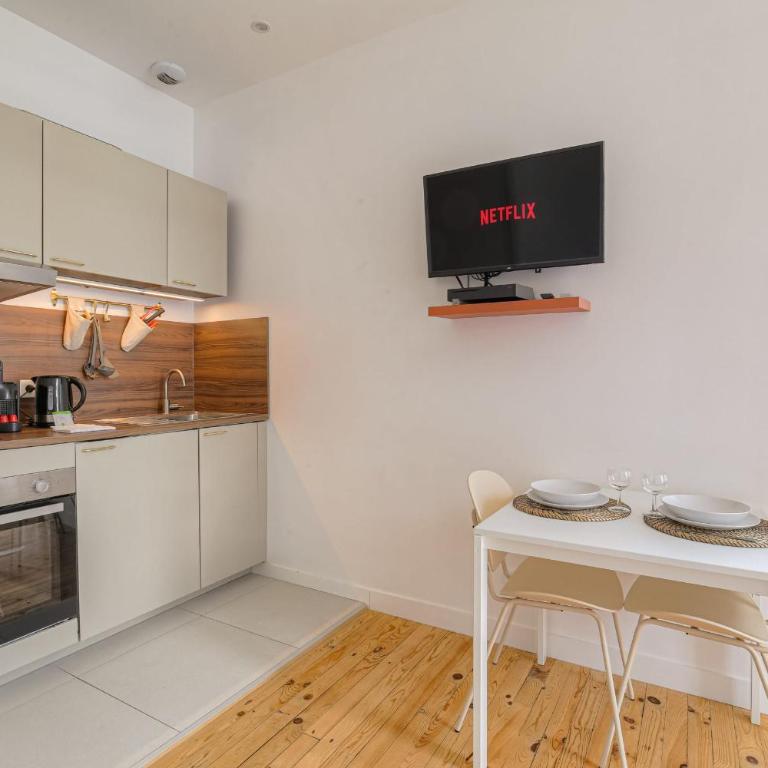 Design et Cosy à 10 mins métro Gratte-Ciel - Appartement - 2