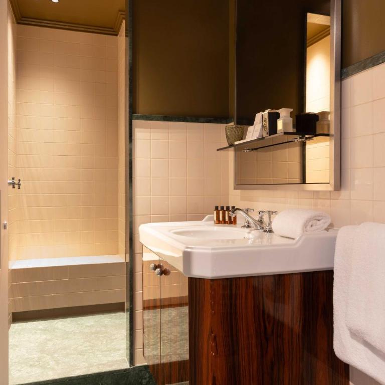 Hotel Palais Bourbon - Chambre Double Supérieure - 10