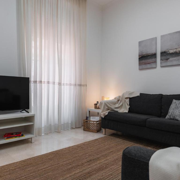 Home4u Castañeda - Apartment - 24