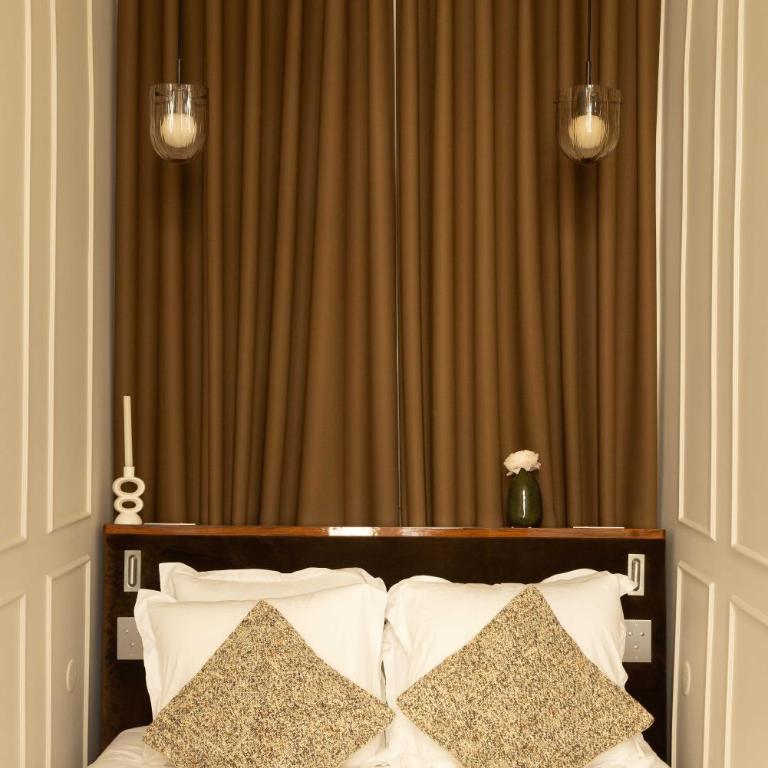 Hotel Palais Bourbon - Suite Familiale - 9
