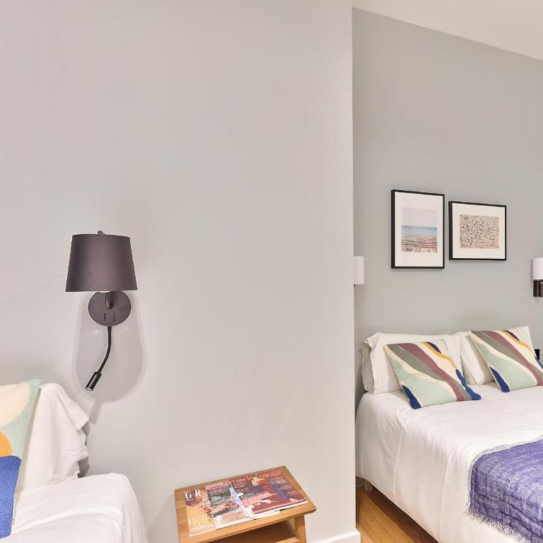 UrbanFlat 124 - Spacious Home in the Heart of Paris - Apartment - 21