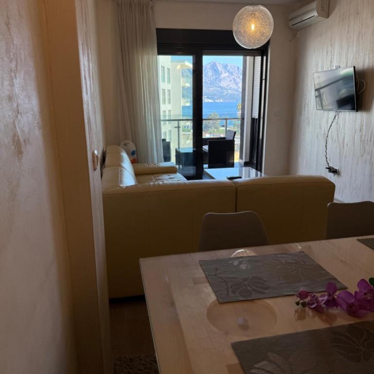 Apartment Seaview Budva - Apartman sa Pogledom na More - 13