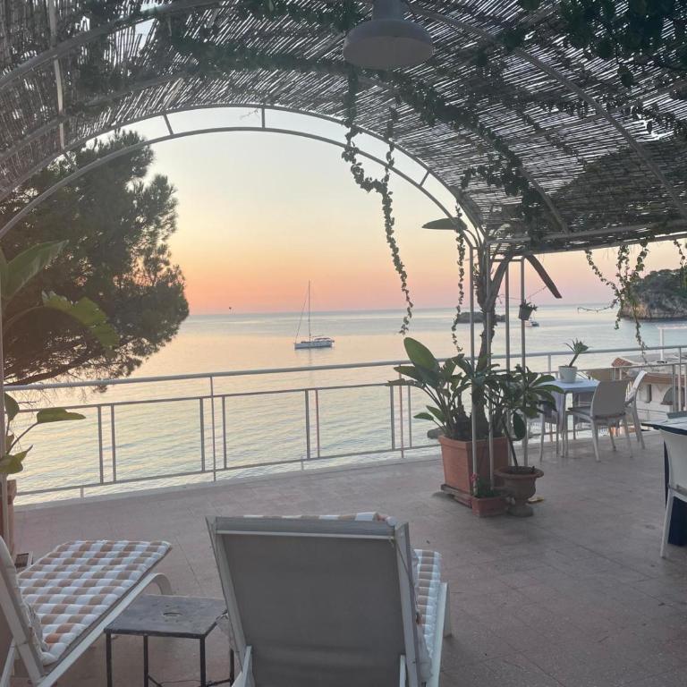 Taormina - One-Bedroom Apartment - 12