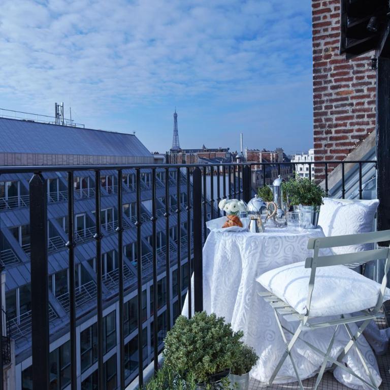 Monsieur George Hotel & Spa - Champs-Elysées - Chambre Double Exécutive avec Balcon - Vue sur Tour Eiffel - 1
