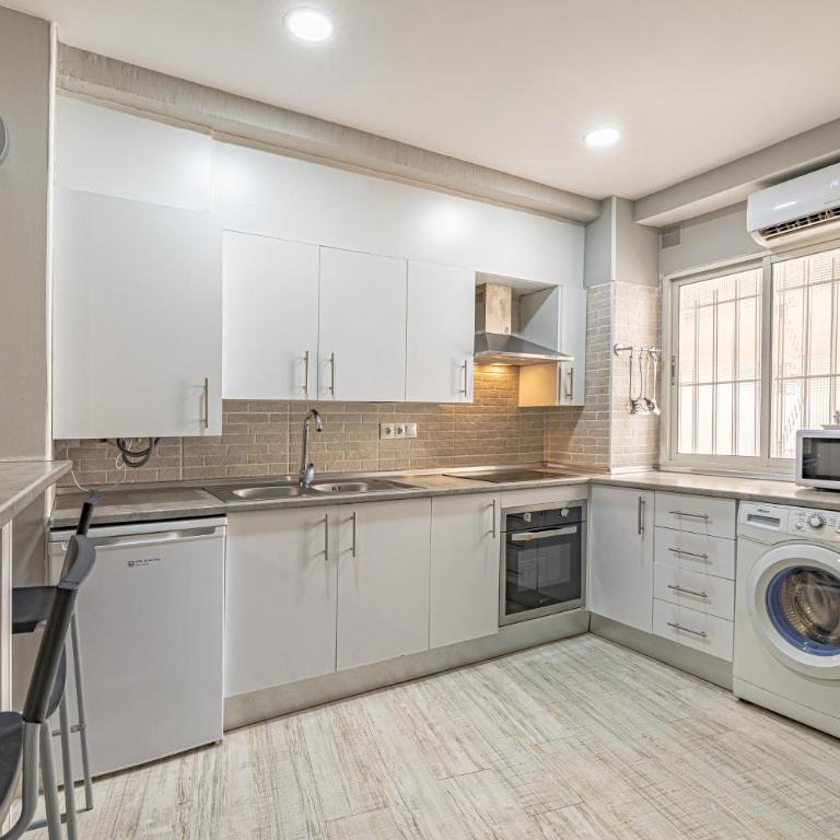 GMC Turistics - The Atarazanas Market House - Apartamento de 1 dormitorio - 3