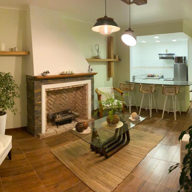 Plaza Colombia - Three-Bedroom Apartment - 9