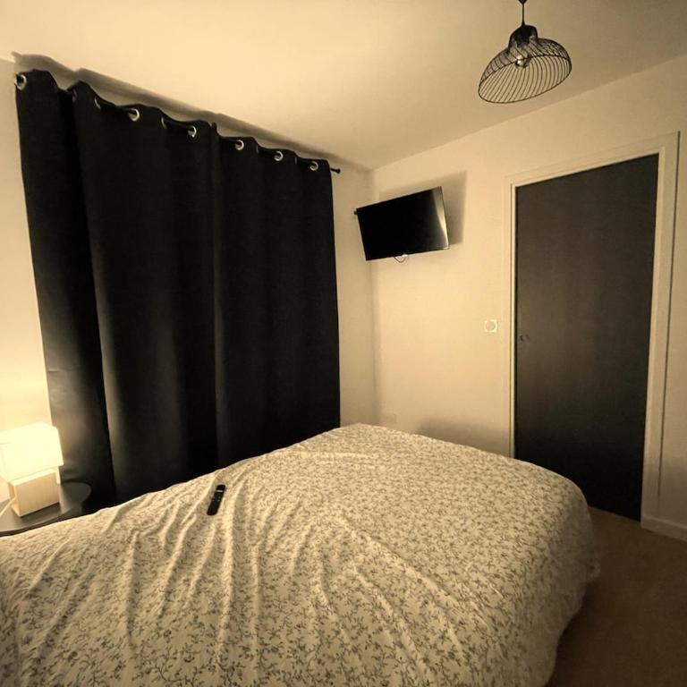 2 pièces Cosy avec parking privé - Appartement 1 Chambre - 4