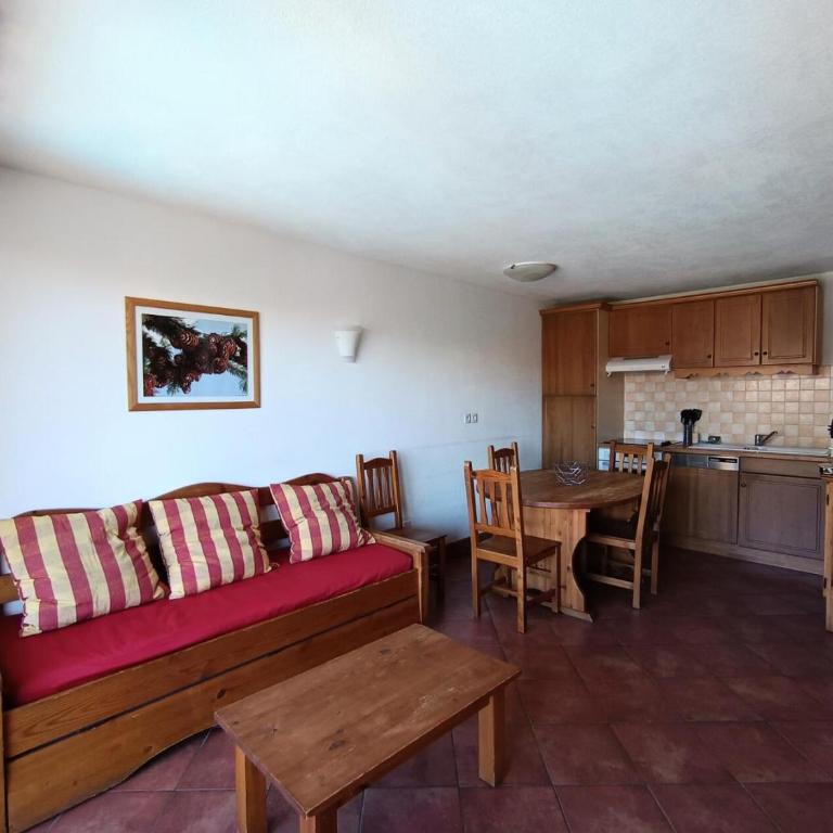 Résidence Les Airelles - appartement en duplex - Garage couvert - 50 m des pistes de ski MAE-4114 - Apartment - 2