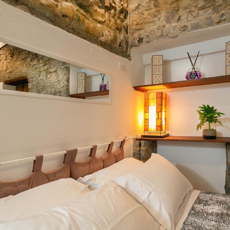 Angolo Medioevale - Como Centro - Appartamento con 1 Camera da Letto - 12