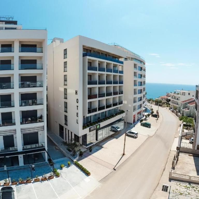 Hedonist - One-Bedroom Apartment - 5