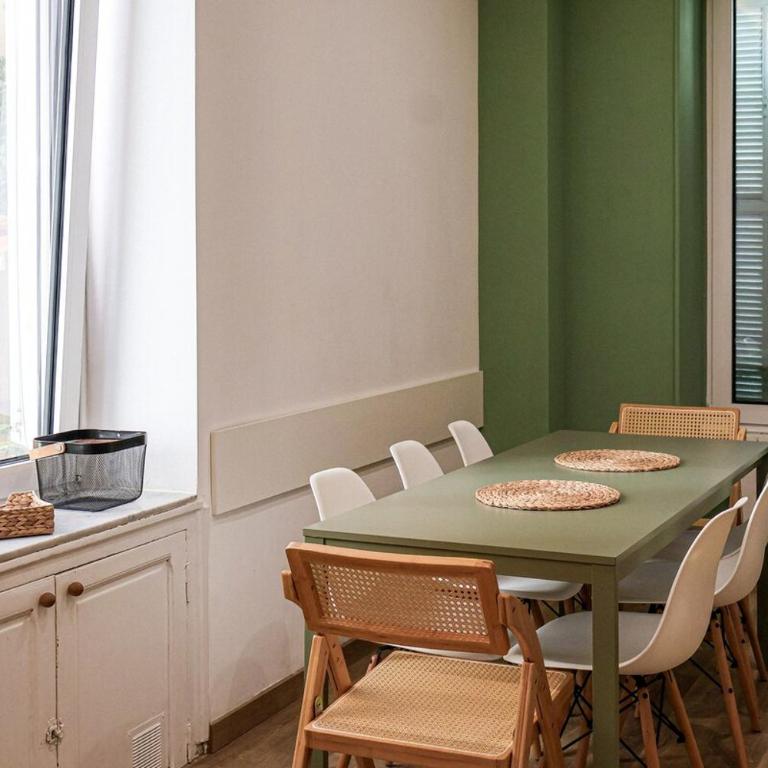 Hyper Centre, Garden, Close to Sea - Appartement 3 Chambres - 5