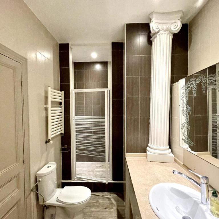 Hyper Centre, Garden, Close to Sea - Appartement 3 Chambres - 8