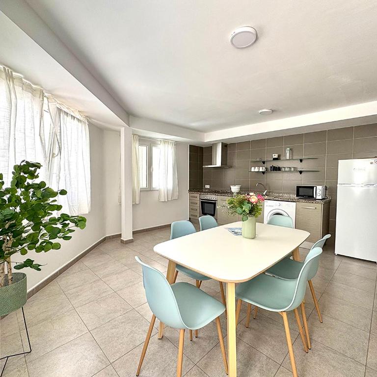 Apartamentos Gandia Familiar 3000 - Apartamento Superior de 2 dormitorios - 4