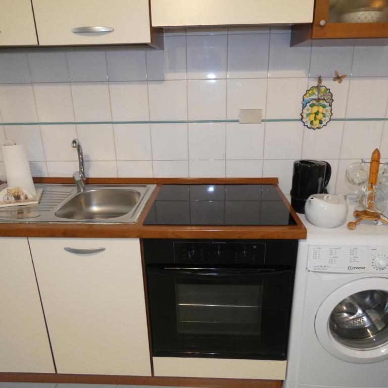 House Sasanelli - Appartamento con 2 Camere da Letto - 29