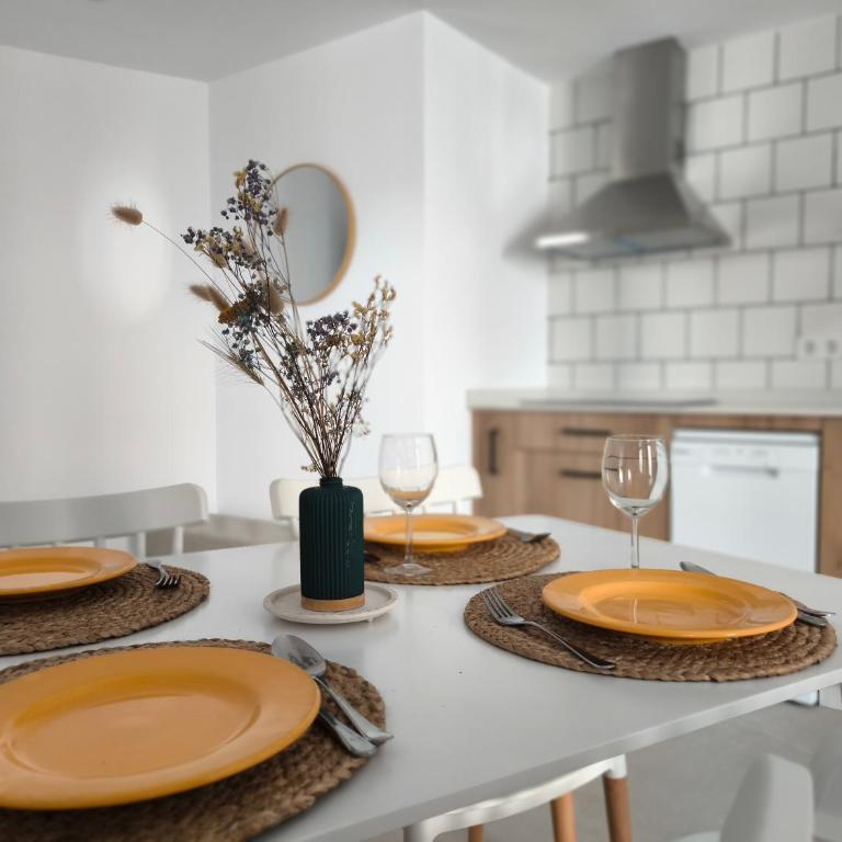 El Jazmín del Patio - Apartamento de 1 Dormitorio con balcón y vistas a la ciudad - 2