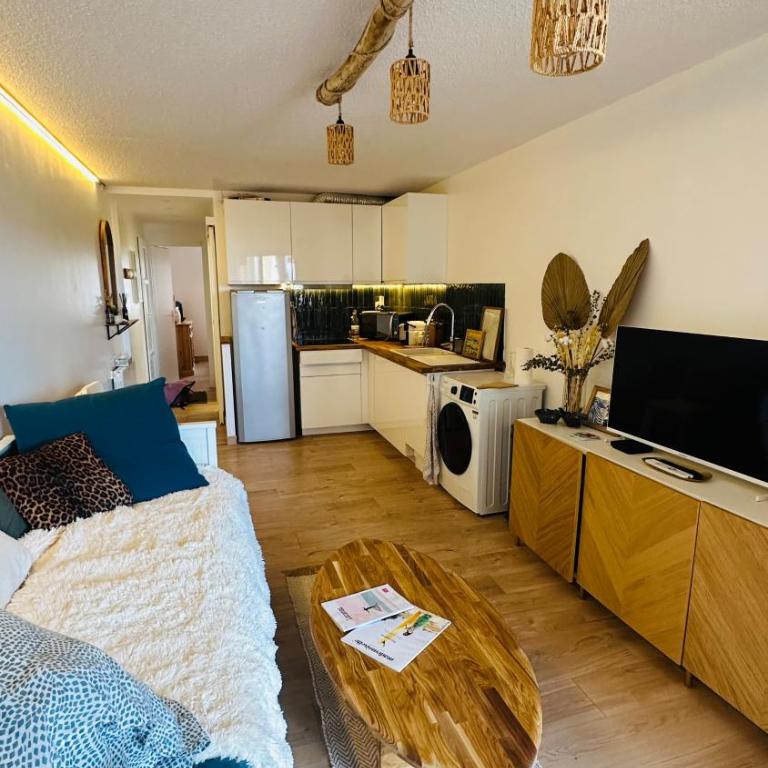 Appartement 2 à 4 personnes à 50m de la plage - One-Bedroom Apartment - 24