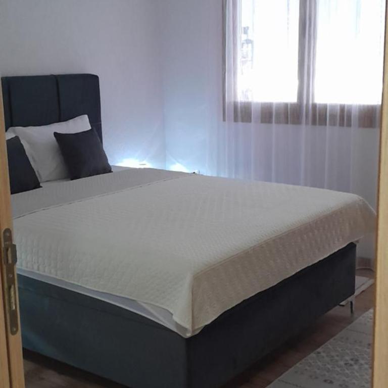Stan na dan - One-Bedroom Apartment - 8
