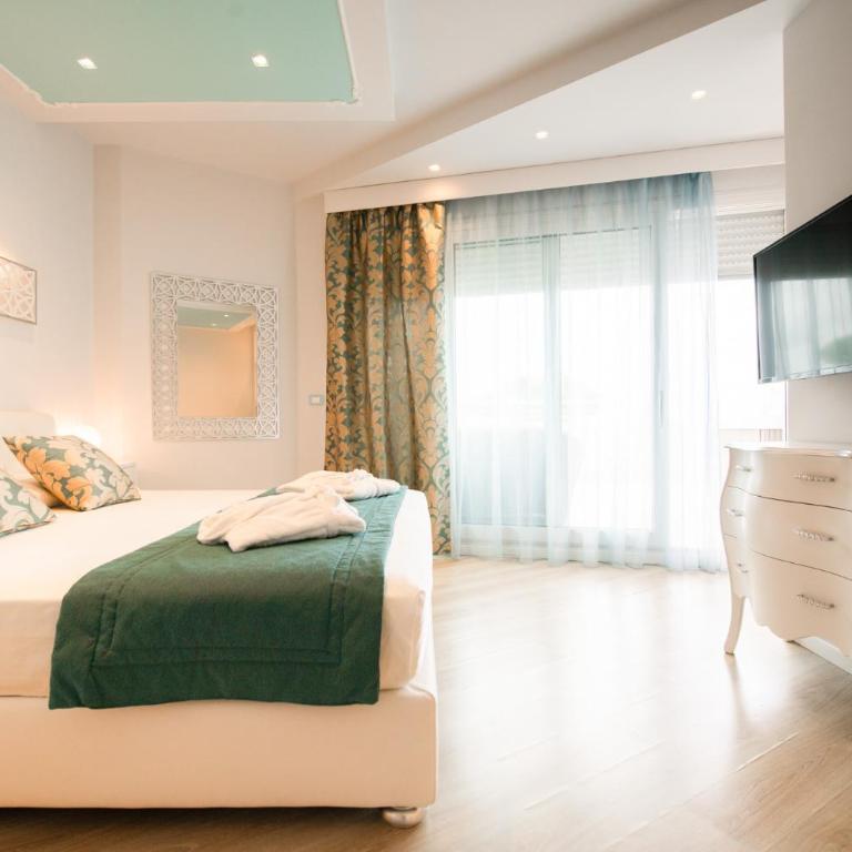 Hotel Carlton - Suite King con Vasca Idromassaggio - 8
