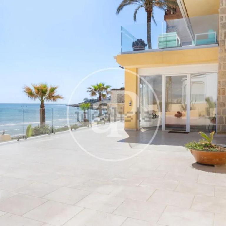 Maravilloso Apartamento AMANECER CABO a pie de playa y mar en CHALET ROQUETES - One-Bedroom Apartment - 27