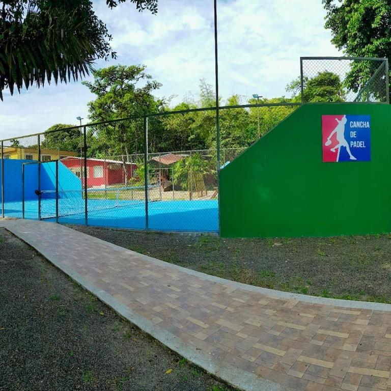 Forest 15 minutes from Manta! Beach nearby - Apartment - 5
