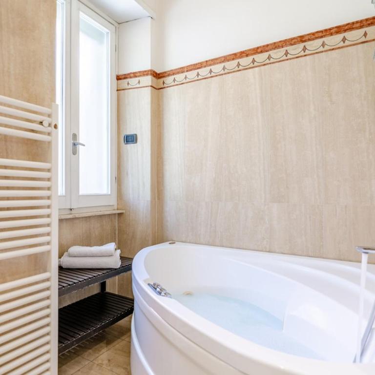 Hot Tub - Private Parking - park - Appartamento con 1 Camera da Letto e Vasca Idromassaggio - 30