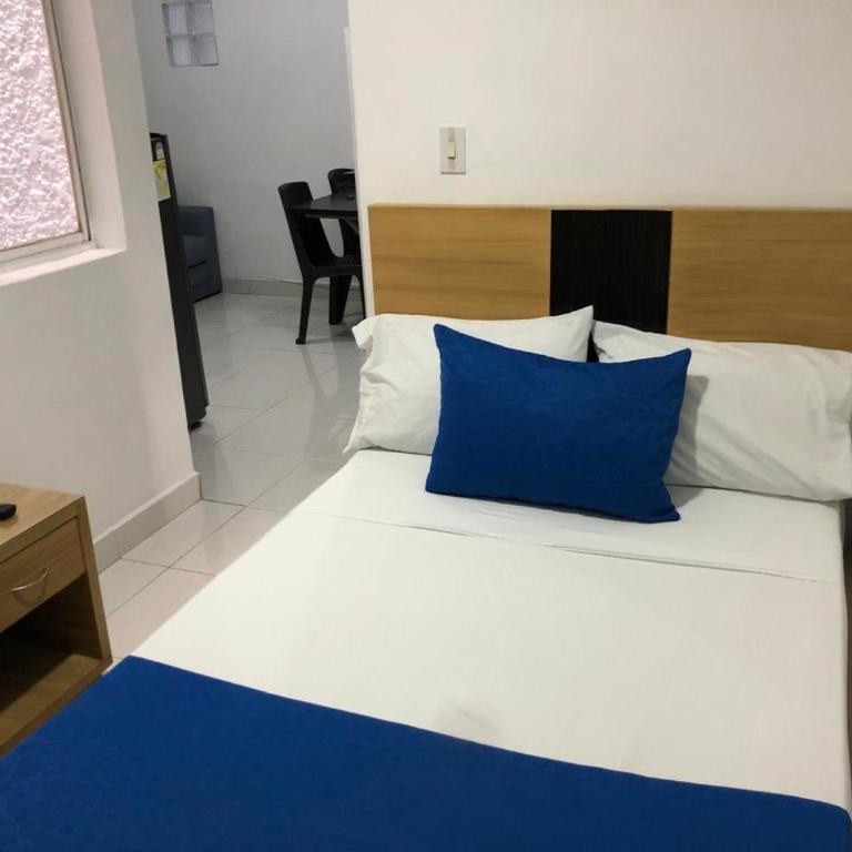 Amoblados Medellín Laureles - Apartamento Estudio - 1 cama doble - 6